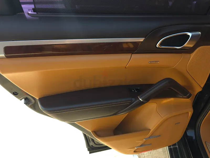 بورش كايان 2012